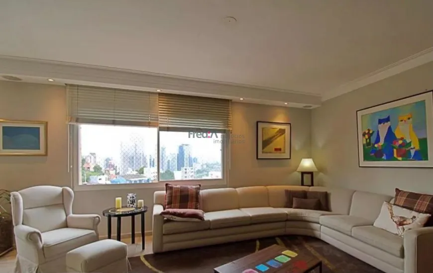 Foto 1 de Apartamento com 4 Quartos à venda, 190m² em Real Parque, São Paulo