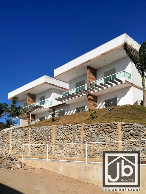 Foto 1 de Casa de Condomínio com 3 Quartos à venda, 83m² em Peró, Cabo Frio