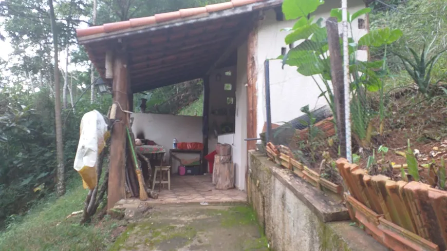 Foto 1 de Fazenda/Sítio com 2 Quartos à venda, 2032m² em Buquirinha, São José dos Campos