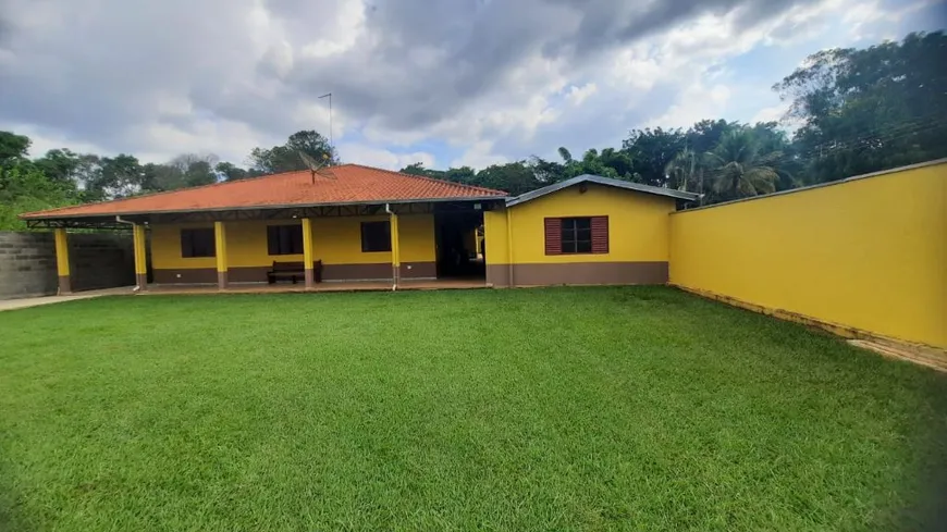 Foto 1 de Fazenda/Sítio com 3 Quartos à venda, 1462m² em Area Rural de Cosmopolis, Cosmópolis