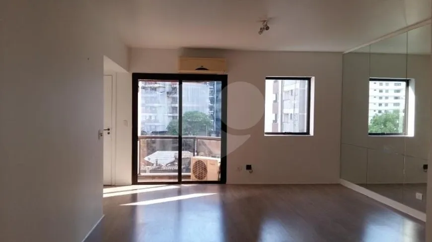 Foto 1 de Apartamento com 2 Quartos para alugar, 123m² em Jardim Europa, São Paulo