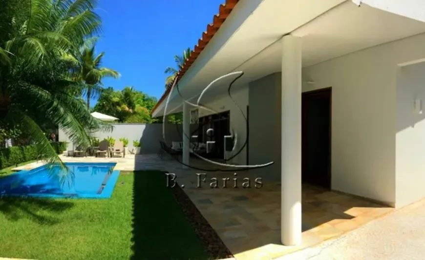 Foto 1 de Casa com 4 Quartos à venda, 250m² em Praia de Juquehy, São Sebastião