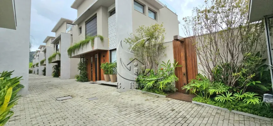 Foto 1 de Casa de Condomínio com 4 Quartos para venda ou aluguel, 260m² em Praia de Juquehy, São Sebastião