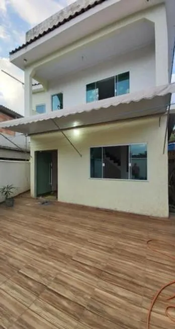 Foto 1 de Casa com 3 Quartos à venda, 180m² em Mantiquira, Duque de Caxias