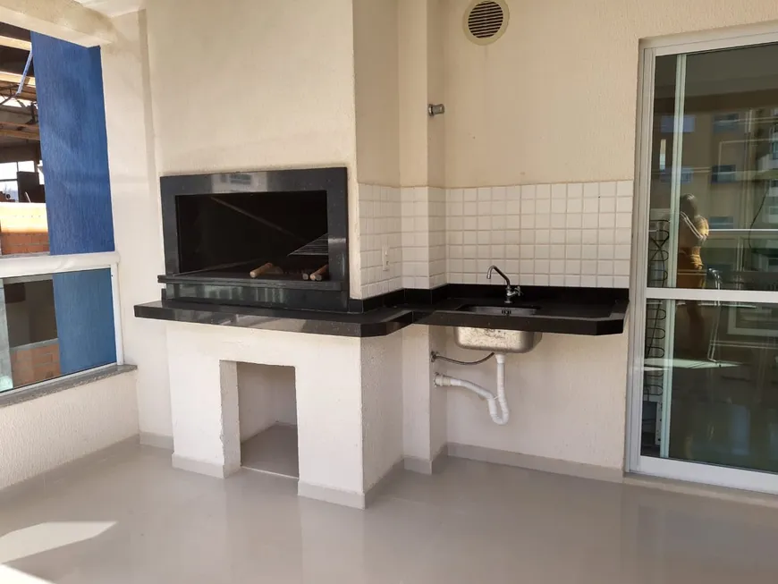 Foto 1 de Apartamento com 3 Quartos para alugar, 140m² em Meia Praia, Itapema