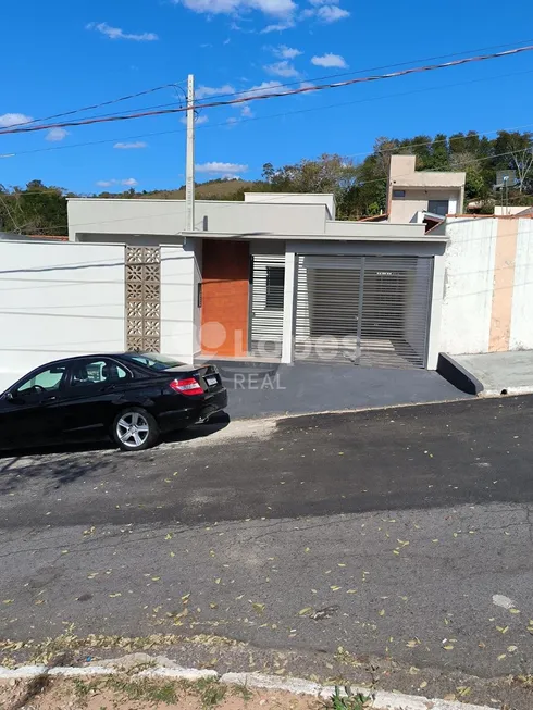 Foto 1 de Casa com 3 Quartos à venda, 168m² em Centro, Pedreira