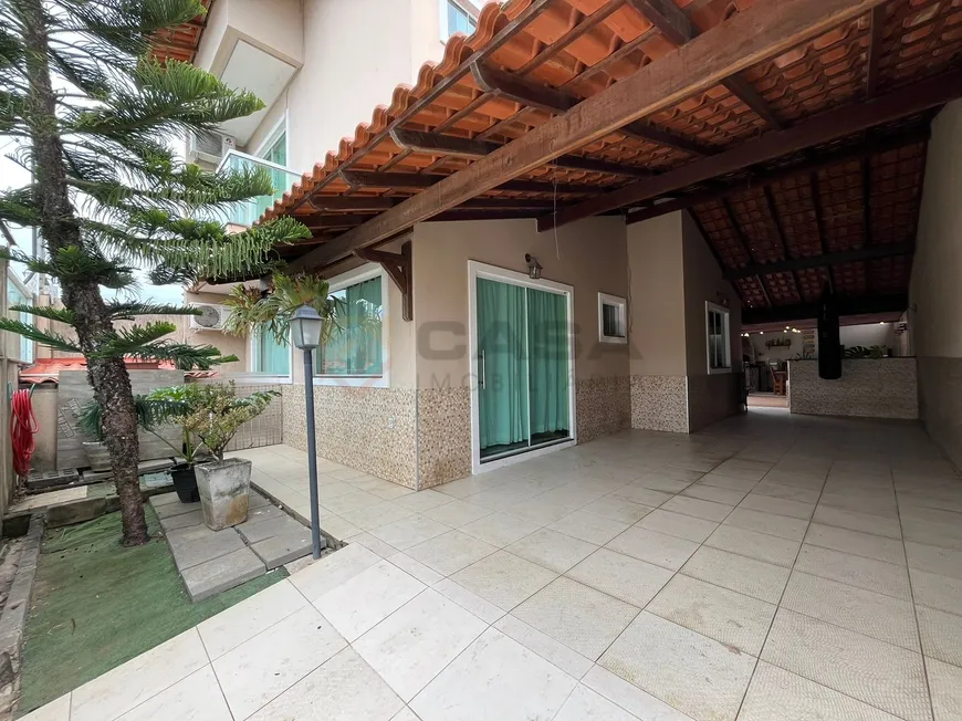 Foto 1 de Casa com 4 Quartos à venda, 230m² em Porto Canoa, Serra