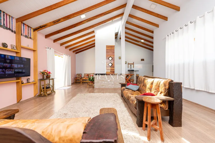 Foto 1 de Casa com 3 Quartos à venda, 204m² em VALE DA BOA ESPERANCA, Pinhais