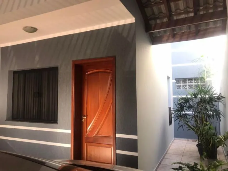 Foto 1 de Casa com 2 Quartos à venda, 139m² em Parque Residencial Rondon, Salto