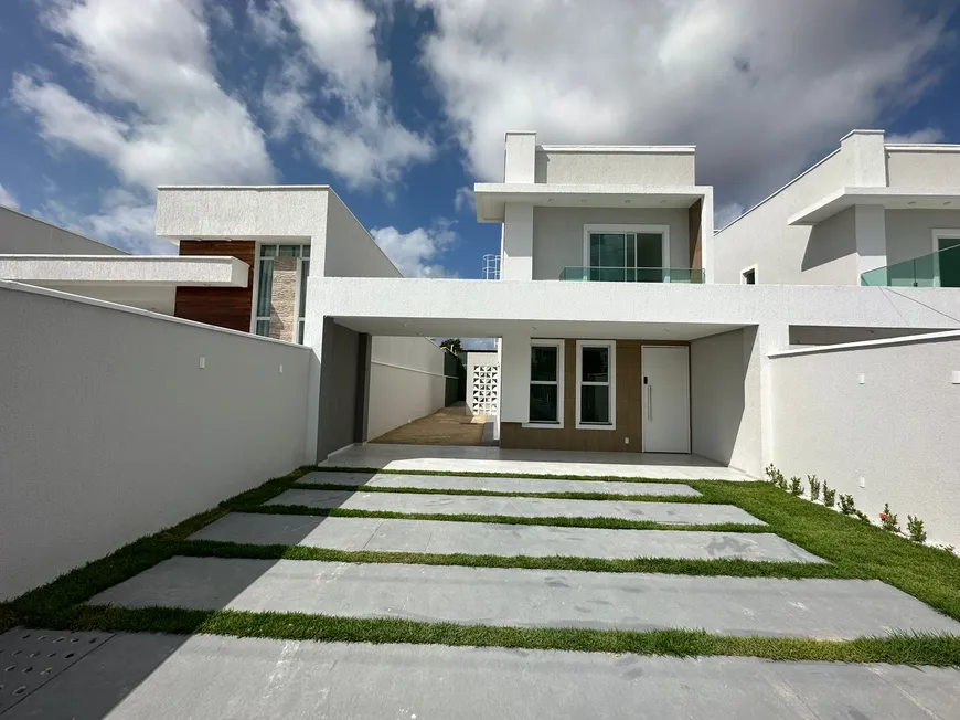 Foto 1 de Casa de Condomínio com 4 Quartos à venda, 159m² em Tamatanduba, Eusébio