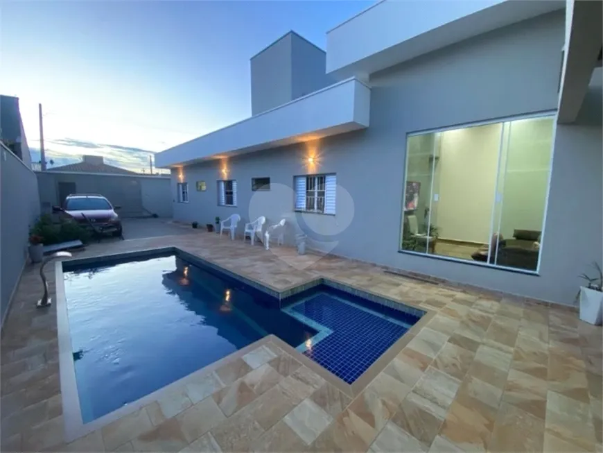 Foto 1 de Casa com 3 Quartos à venda, 107m² em Residencial Itamarati, São Carlos