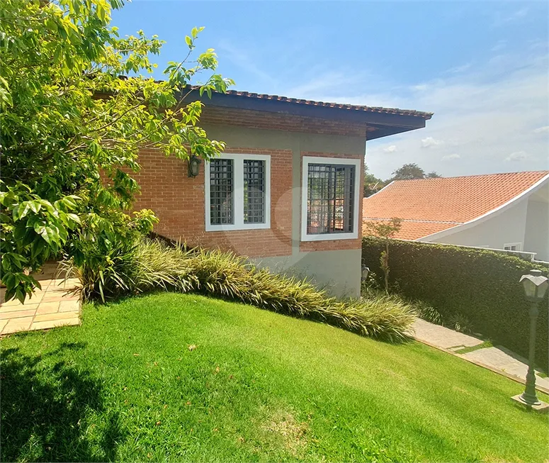 Foto 1 de Casa com 3 Quartos à venda, 300m² em Jardim Villaça, São Roque