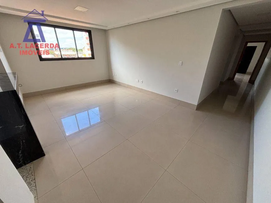 Foto 1 de Apartamento com 3 Quartos à venda, 101m² em Centro, Montes Claros