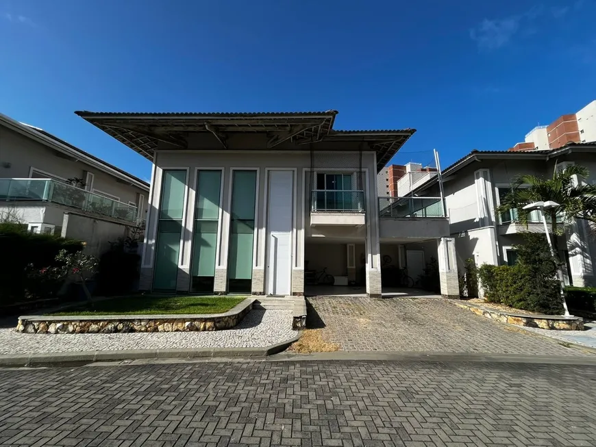Foto 1 de Casa de Condomínio com 4 Quartos à venda, 312m² em Manoel Dias Branco, Fortaleza