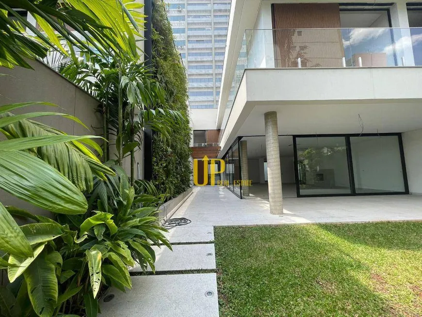 Foto 1 de Casa de Condomínio com 4 Quartos à venda, 686m² em Jardim Paulistano, São Paulo