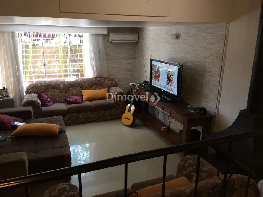 Foto 1 de Casa com 4 Quartos à venda, 198m² em Vila Assunção, Porto Alegre