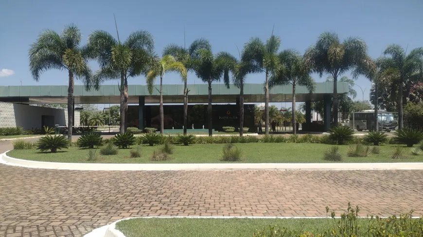 Foto 1 de Lote/Terreno à venda, 406m² em Residencial Goiânia Golfe Clube, Goiânia