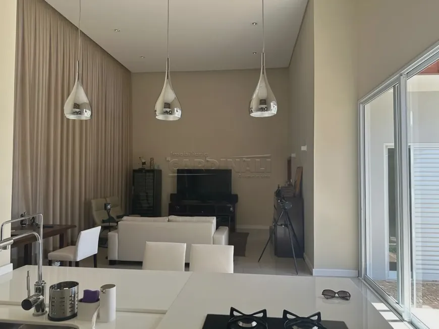 Foto 1 de Casa de Condomínio com 3 Quartos à venda, 200m² em Condominio Parque Residencial Damha III, São Carlos