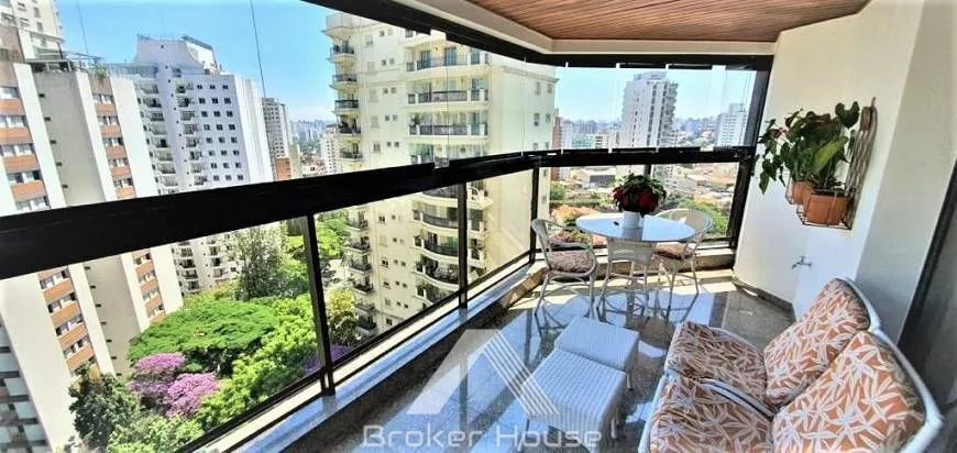 Foto 1 de Apartamento com 3 Quartos à venda, 276m² em Campo Belo, São Paulo