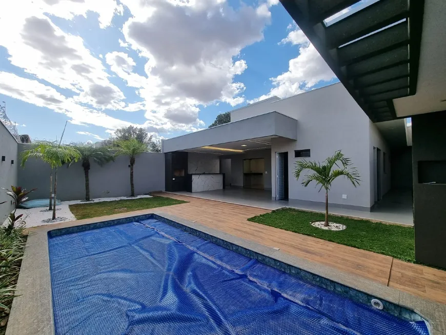 Foto 1 de Casa com 3 Quartos à venda, 190m² em Jardim Itatiaia, Campo Grande
