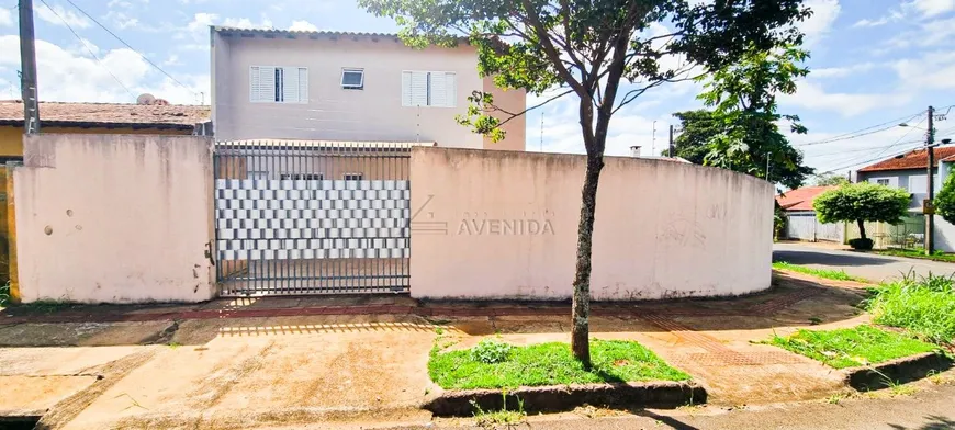 Foto 1 de Sobrado com 3 Quartos à venda, 109m² em Jardim Guararapes, Londrina