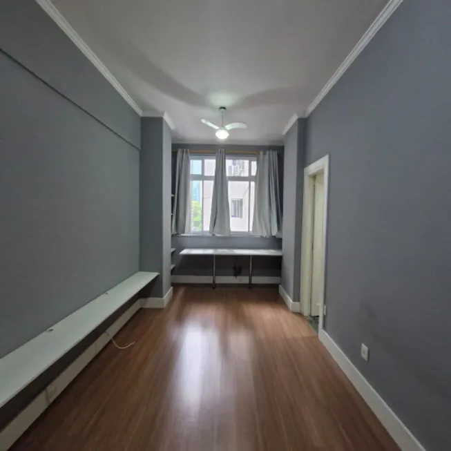 Foto 1 de Apartamento com 3 Quartos para alugar, 197m² em Jardim Paulista, São Paulo