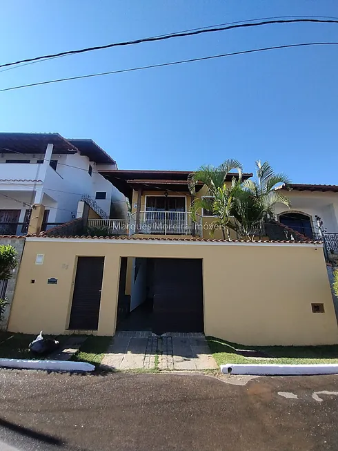 Foto 1 de Casa de Condomínio com 3 Quartos à venda, 189m² em São Pedro, Juiz de Fora