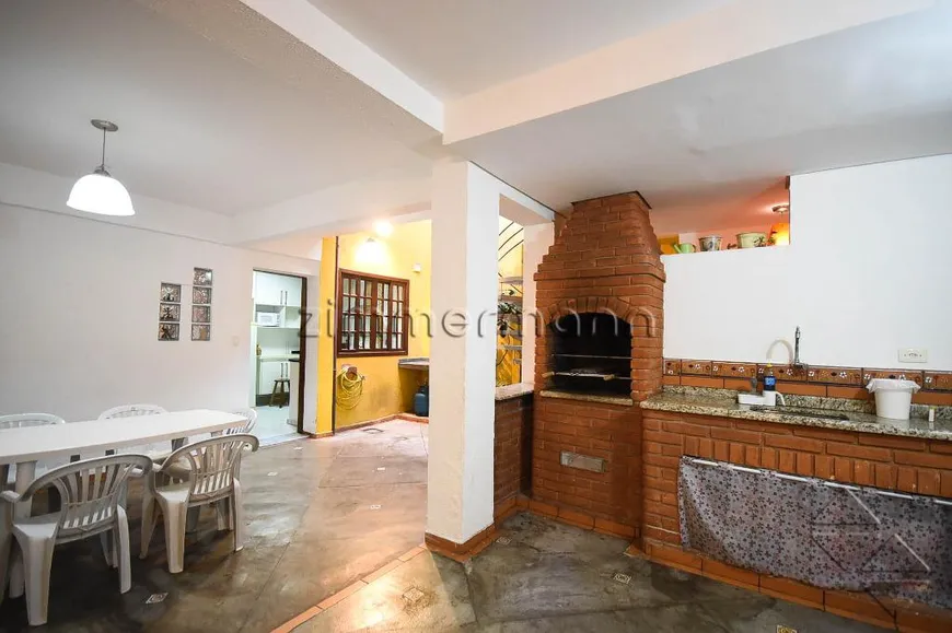 Foto 1 de Casa com 3 Quartos à venda, 130m² em Pinheiros, São Paulo