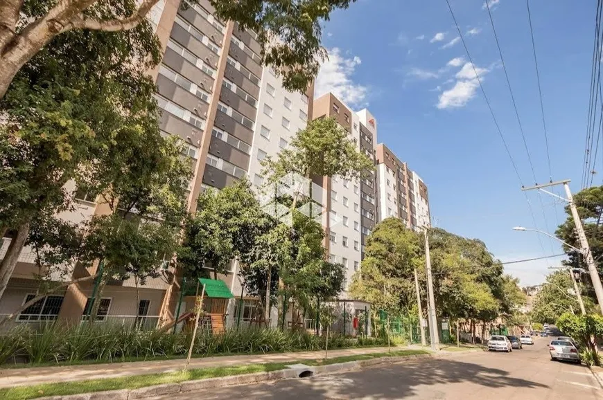 Foto 1 de Apartamento com 3 Quartos à venda, 58m² em Santo Antônio, Porto Alegre