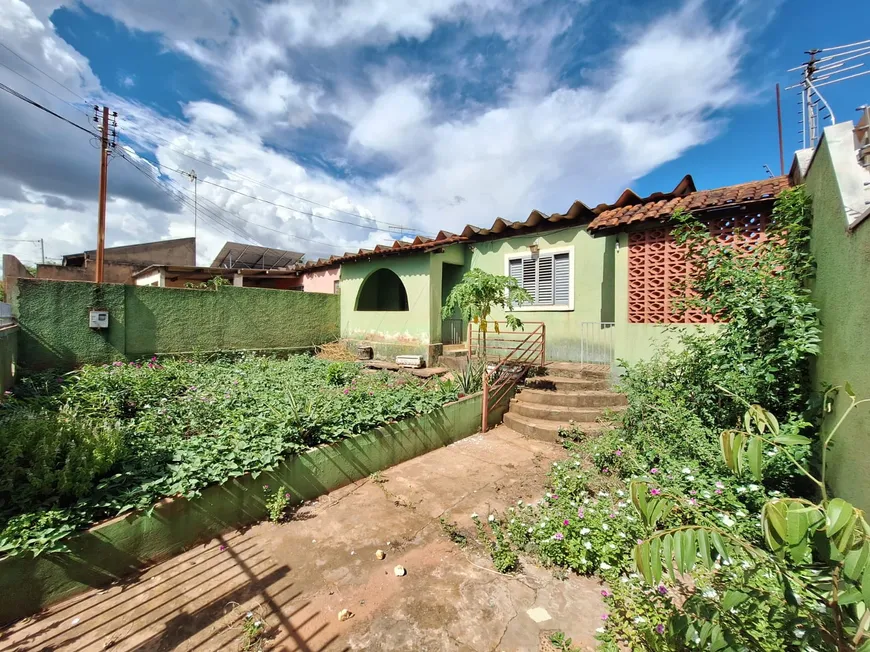 Foto 1 de Casa com 4 Quartos à venda, 90m² em Maria Aparecida Pedrossian, Campo Grande