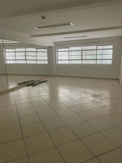 Foto 1 de Sala Comercial para alugar, 35m² em Vila Gumercindo, São Paulo