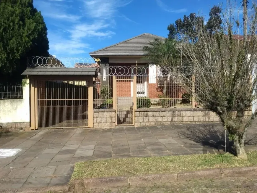 Foto 1 de Casa com 3 Quartos à venda, 167m² em Nonoai, Porto Alegre