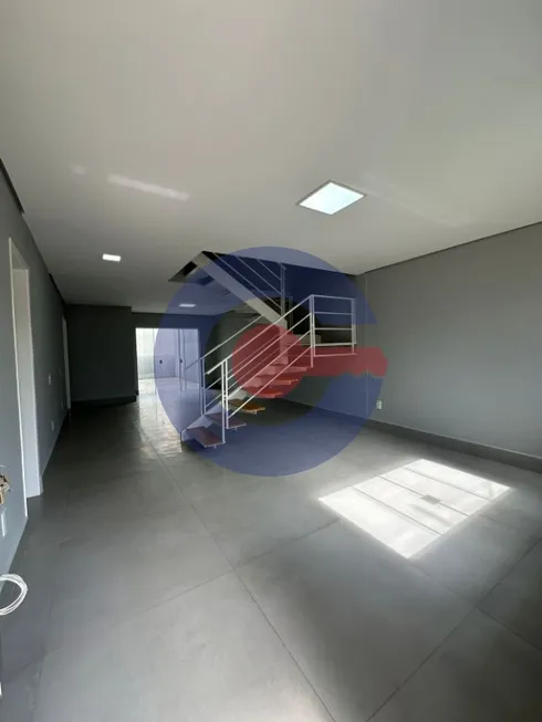 Foto 1 de Casa com 3 Quartos para venda ou aluguel, 150m² em Jardim do Horto, Rio Claro