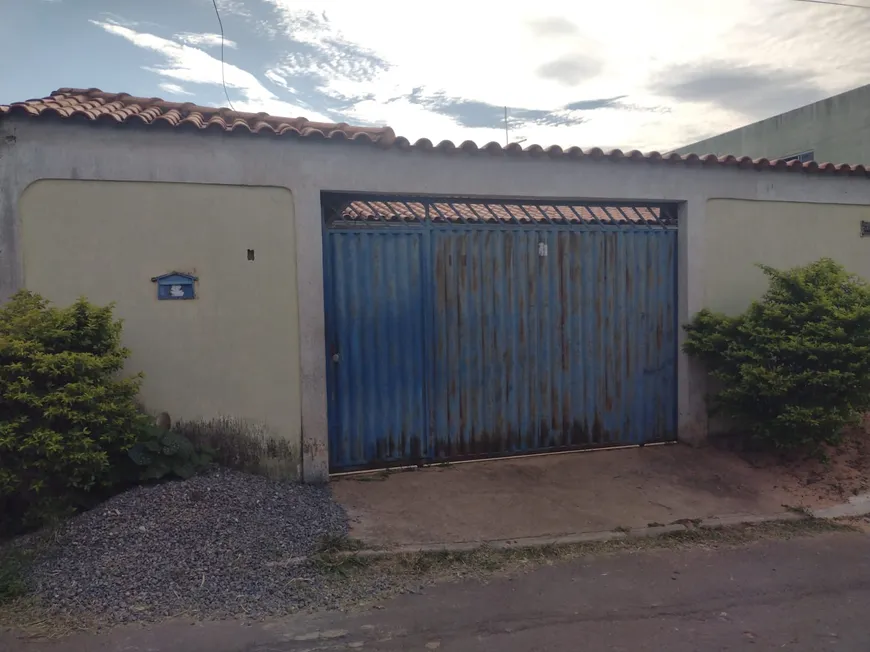 Foto 1 de Casa com 3 Quartos à venda, 250m² em Arapoanga, Brasília