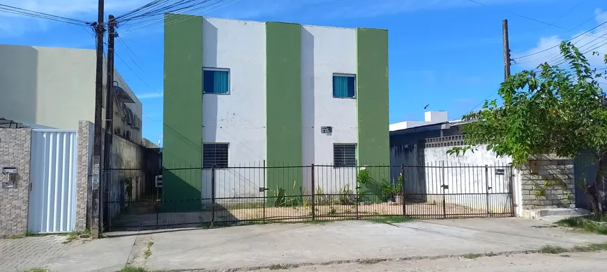 Foto 1 de Apartamento com 3 Quartos à venda, 97m² em Pau Amarelo, Paulista