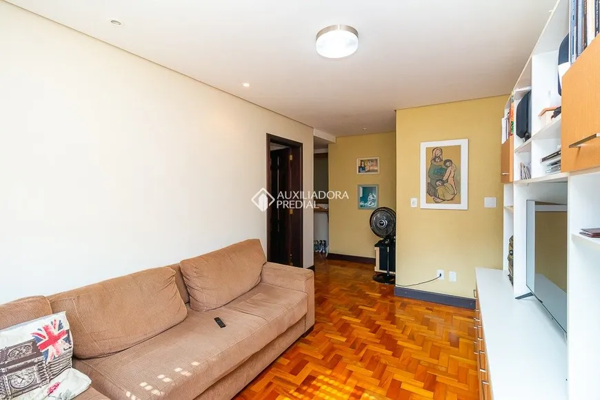 Foto 1 de Apartamento com 2 Quartos à venda, 73m² em Jardim Planalto, Porto Alegre