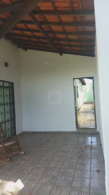 Foto 1 de Casa com 3 Quartos à venda, 220m² em Cidade Jardim, Uberlândia