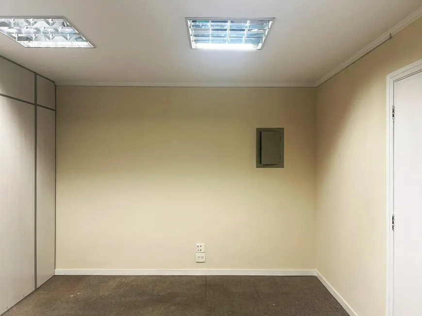 Foto 1 de Sala Comercial para alugar, 120m² em Centro, São Paulo