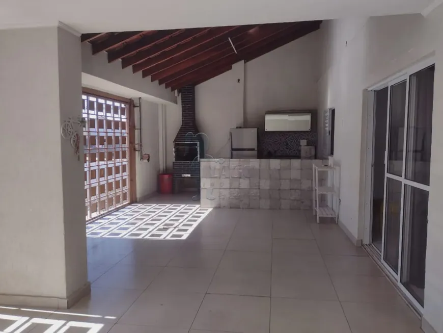 Foto 1 de Casa com 4 Quartos à venda, 173m² em Vila Tibério, Ribeirão Preto