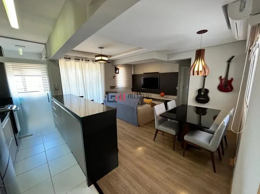 Foto 1 de Apartamento com 2 Quartos à venda, 74m² em Aurora, Londrina