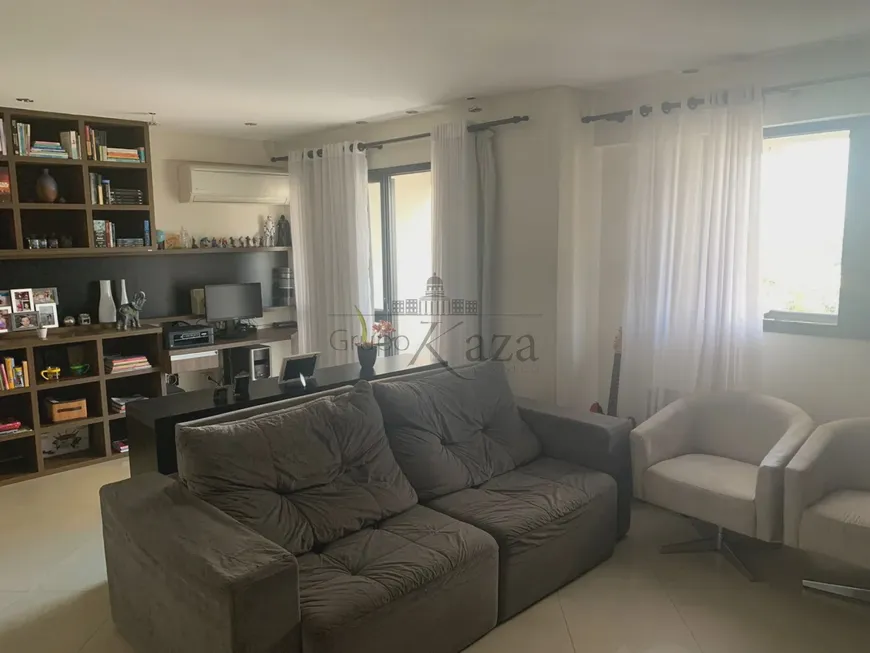 Foto 1 de Apartamento com 4 Quartos à venda, 106m² em Parque Residencial Aquarius, São José dos Campos