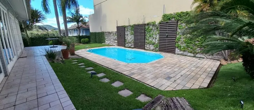 Foto 1 de Casa com 4 Quartos à venda, 480m² em Nossa Senhora de Lourdes, Santa Maria