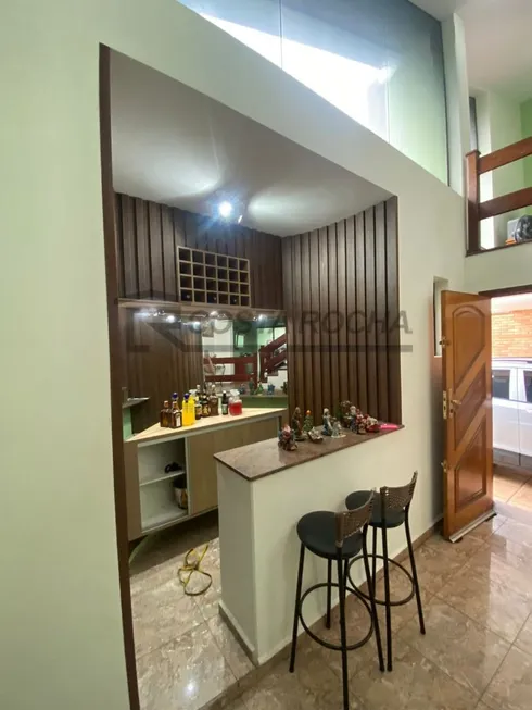 Foto 1 de Casa com 4 Quartos para alugar, 300m² em Vila Henrique, Salto