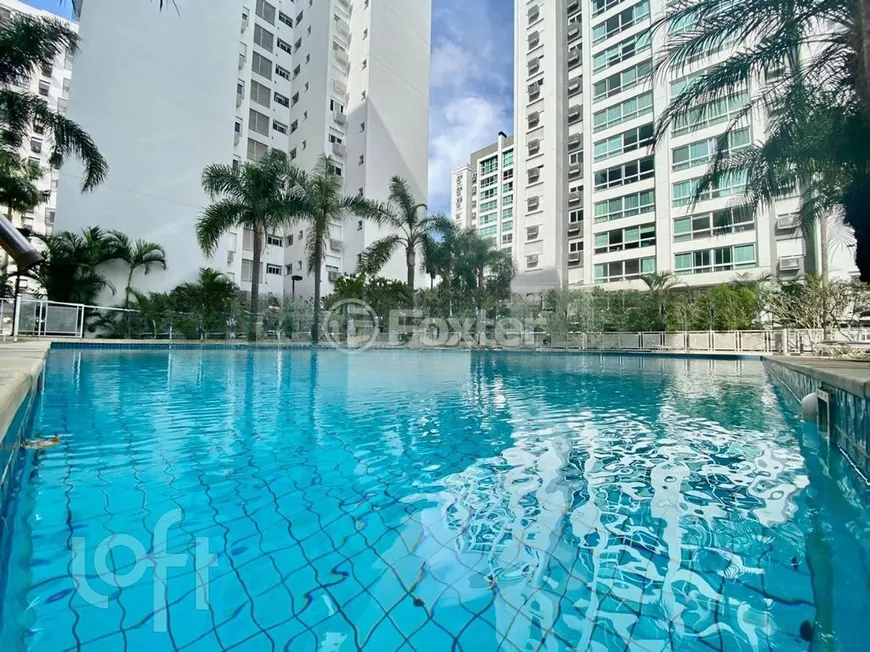 Foto 1 de Apartamento com 3 Quartos à venda, 107m² em Passo da Areia, Porto Alegre