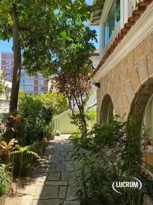 Foto 1 de Casa com 7 Quartos à venda, 518m² em Jardim Botânico, Rio de Janeiro