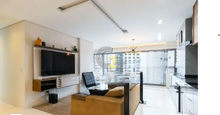 Foto 1 de Apartamento com 2 Quartos à venda, 70m² em Vila Romana, São Paulo