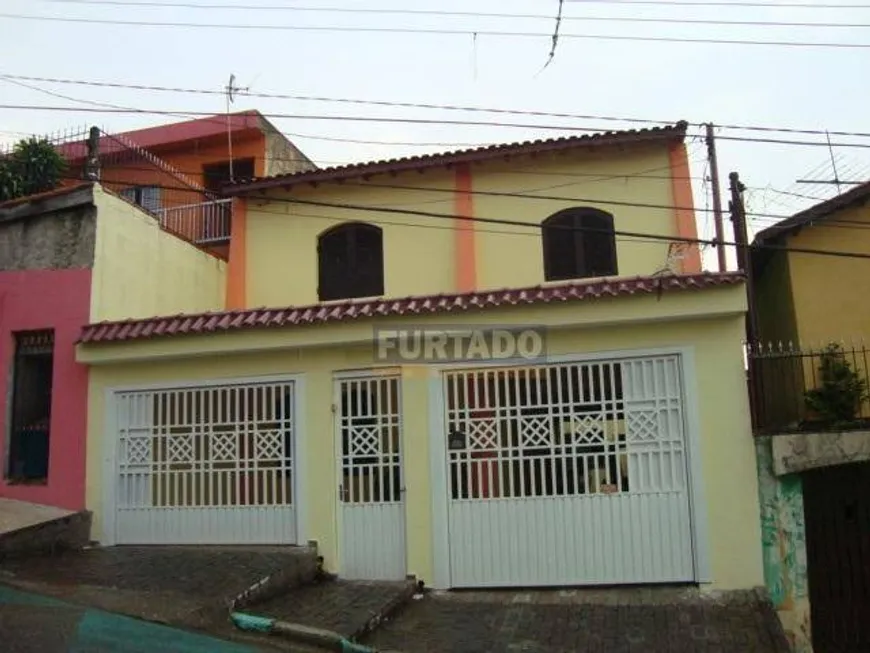 Foto 1 de Sobrado com 3 Quartos à venda, 223m² em Jardim das Maravilhas, Santo André