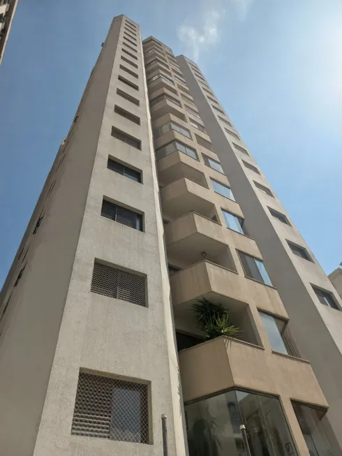 Foto 1 de Apartamento com 2 Quartos para venda ou aluguel, 65m² em Campo Belo, São Paulo