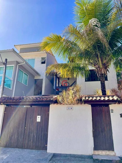Foto 1 de Casa com 4 Quartos à venda, 250m² em Badu, Niterói