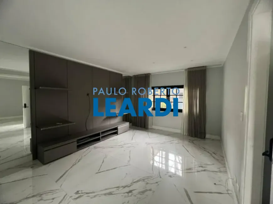 Foto 1 de Casa com 5 Quartos à venda, 192m² em Alto Da Boa Vista, São Paulo